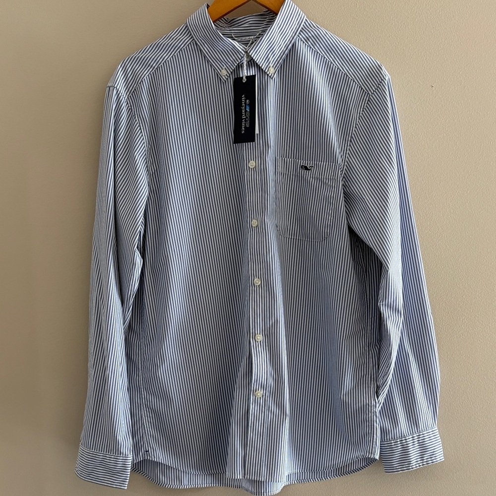 NWT Vineyard Vines On The Go performance Navy and White Pinstripe Dress Shirt M